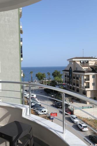 Theluna Suite Hotel