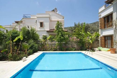 Luxury Spacious, Very Private Villa With Own Pool And Sea Views