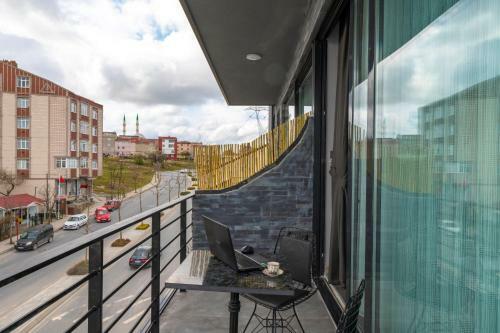 Melanj Airport Hotel