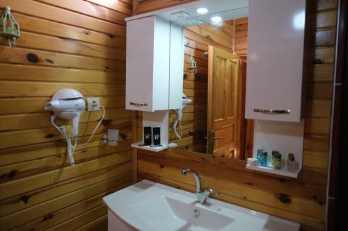 �irali Natural L?fe Bungalows Hotel