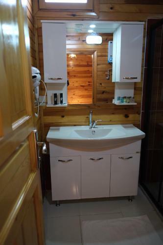 �irali Natural L?fe Bungalows Hotel