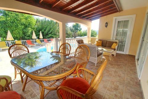 Villa �mit