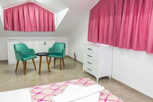 Villa Violet-4 Bedroom Holiday Villa-�l�deniz