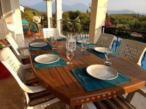 Villa Ruya Stunning Sea Views