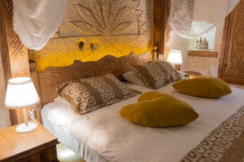 Bed & Breakfast Grand Elite Cave Suites