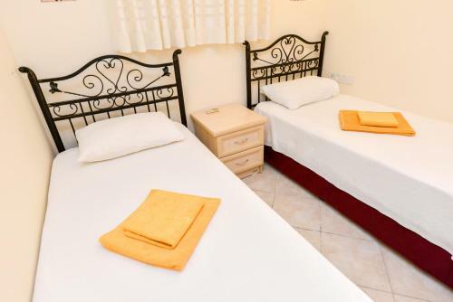 Villa K?l?�- 5 Bedroom Holiday Villa In Oludeniz