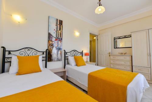 Villa K?l?�- 5 Bedroom Holiday Villa In Oludeniz