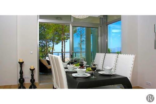 Islamlar Villa Sleeps 8 Pool Air Con Wifi