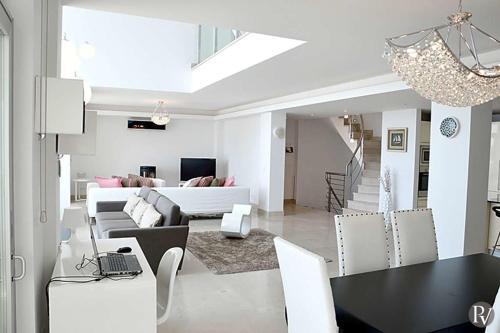 Islamlar Villa Sleeps 8 Pool Air Con Wifi