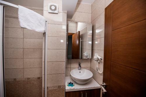 Carina Apart Hotel