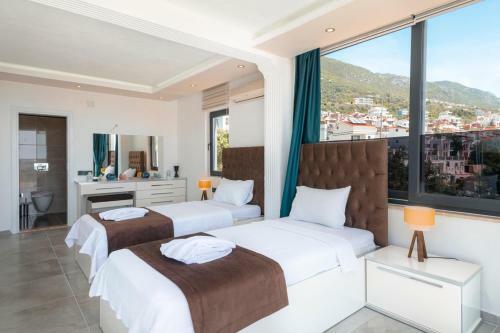 Kalkan Villa Sleeps 6 With Pool Air Con And Wifi