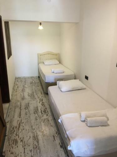 Hotel Monk Island Guesthouse