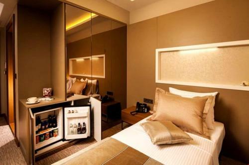 Majura Hotel Business