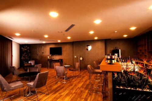 Majura Hotel Business