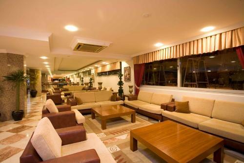 Fame Beach Hotel