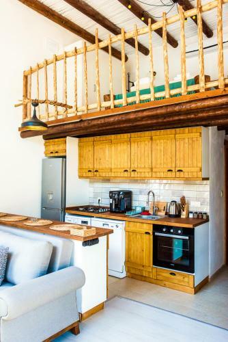 Kuyucak Villa Sleeps 2 With Pool Air Con And Wifi