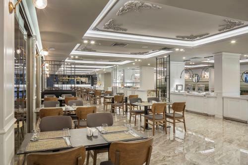 Hotel Blue Marlin Deluxe Spa & Resort