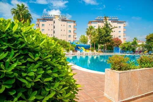 Hotel Grand Bahama Beach Otel