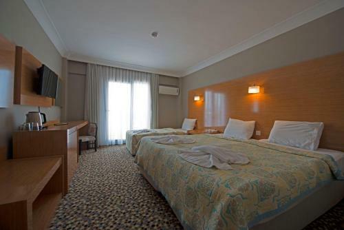 Hotel Ayma Beach Resort