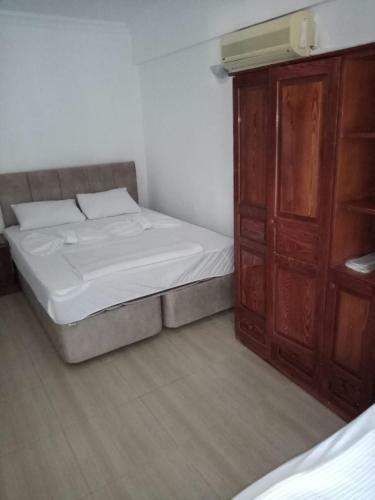 Selina Hotel