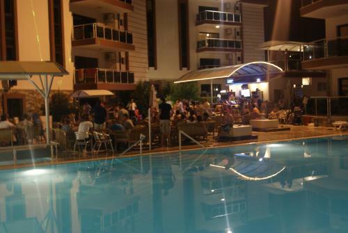 Whispering Sands Self Catering Apartment Resort