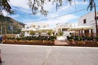 Aparthotel Almiriki Hotel
