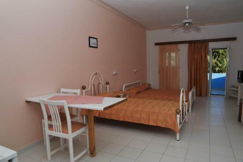 Aparthotel Efstathia Hotel