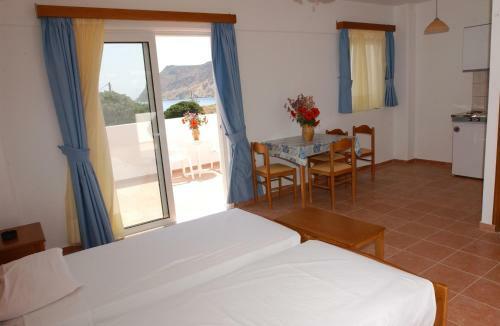 Aparthotel Eristos Beach Hotel