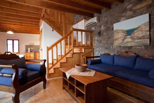 Villa Stone Houses