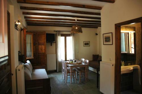 Hostal Gera's Olive Grove (elaionas Tis Geras)