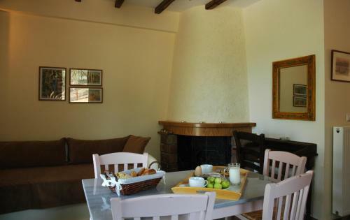 Hostal Gera's Olive Grove (elaionas Tis Geras)