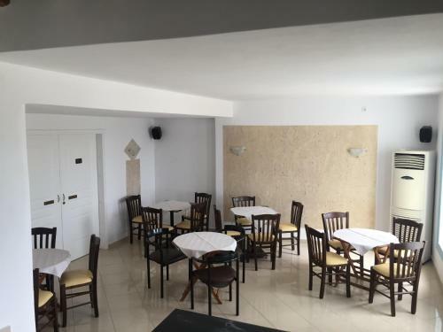 Aiolos Hotel