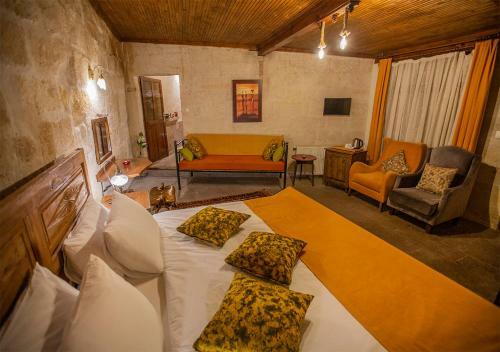 Cappa Rossa Cave Hotel