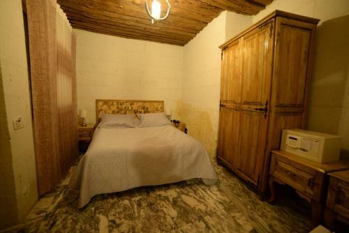 Crassus Cave Hotel