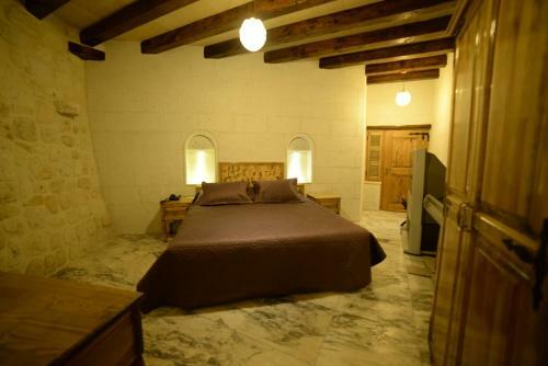 Crassus Cave Hotel