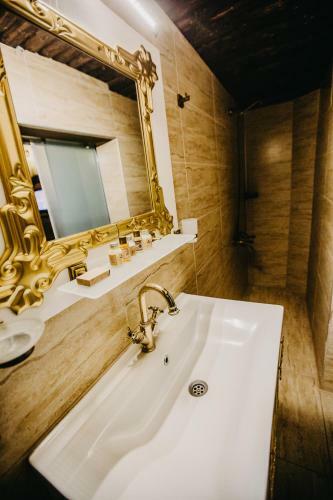 Hotel �� G�zeller Kona?i