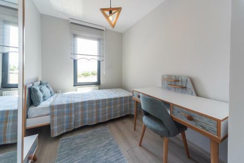 Hotel Green Hills Suites