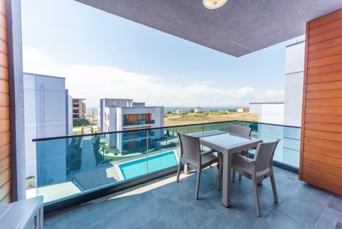 Hotel Green Hills Suites