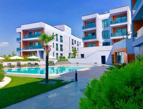 Hotel Green Hills Suites