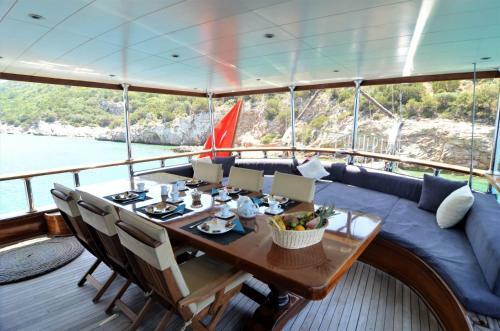 Villa 7 Deluxe - A Seductive Blend Of Style And Serenity