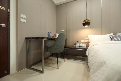 Bed & Breakfast 52 Travelers Home (with Elevator)