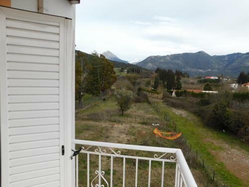 Elatos Apartments