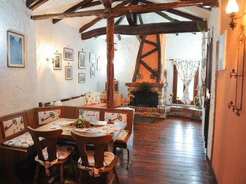 Hostal Guesthouse Xenios Zeus