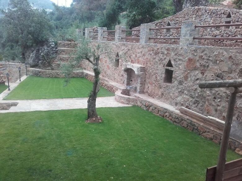 Apartamentos Ellinospito