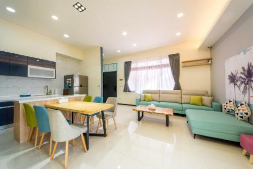 Black B&B