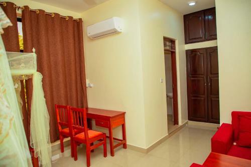 Kilimanjaro White House Hotel