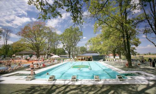 Hotel Iv�ncs� Birtok