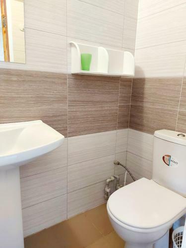 Hostal ???????? ??? ?harivna9