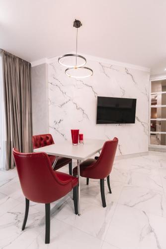 Royal Tower Vip Smart Apartments 4