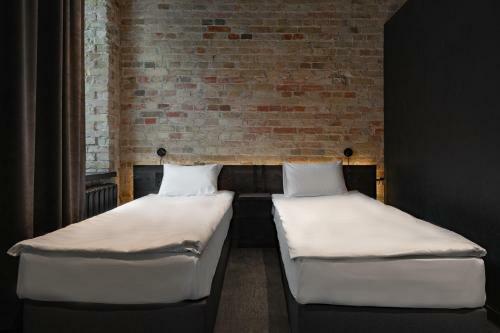 Globe Runner Hotel & Hostel Kyiv City Center